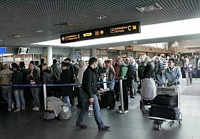141003_riga_airport_in_bagaz.jpg