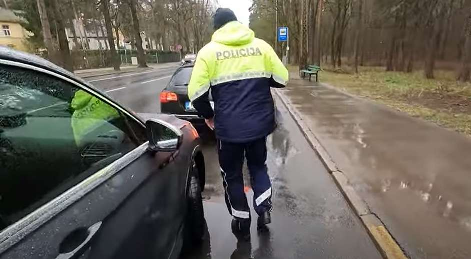 CSDD pārstāvis skaidro, ka tādēļ jūsu automašīnai var anulēt tehnisko apskati uz ceļa