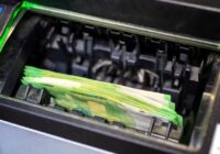 Cik lielas naudas summas atļauts iemaksāt un izņemt bankomātos – būtiska informācija ikvienam bankas klientam