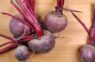 Augi, kurus vienmēr vajadzētu stādīt blakus bietēm, lai iegūtu svaigu un aromātisku ražu