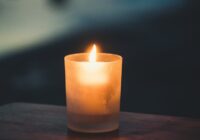 Ko vēsta sveces liesmas kustība – klusās zīmes ikdienai