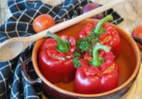 Cepeškrāsnī cepta pildīta paprika ar Fetas sieru