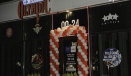 Ar jestru ballīti atklāts “Olympic Casino” Tērbatas ielā