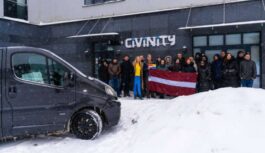 “Civinity Mājas” ziedo transportlīdzekli psihologu mobilitātei Ukrainā