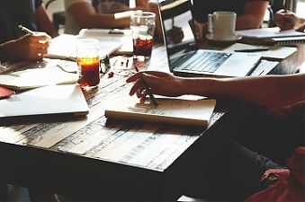 200827_businessLT.jpg