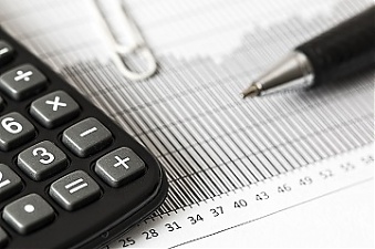 201204_finance.jpg