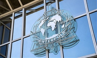 200219_interpol.jpg