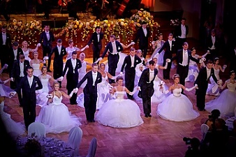 170925_riga_ball.jpg