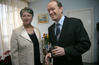 Н. Баграмян и А. Вешняков в дни ее юбилея. Рига. Декабрь 2009.