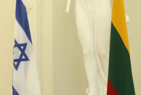 140911_litv_izrail.jpg