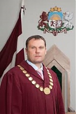 200608_stukans.jpg