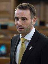200831_stakis.jpg