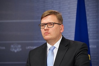 201112_puce.jpg