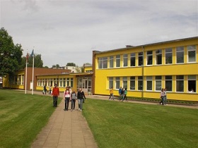 171206_lit_school.jpg