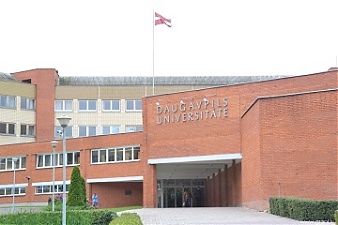 201001_universitate.jpg
