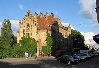1-ая городская больница, ныне Больница скорой помощи в Риге.