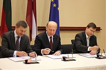 Андрус Ансип, Андриус Кубилиус и Валдис Домбровскис. Вильнюс, 20.09.2012. Фото: flickr.com