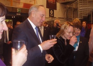 150204_berz_mel_finl.jpg 150204_berz_mel_finl.jpg