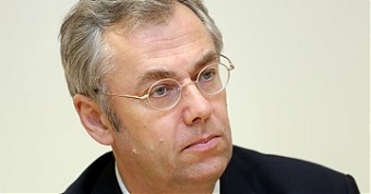201009_perevoschikov.jpg