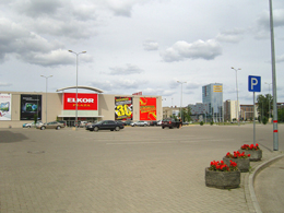 110519_elkor_plaza.jpg