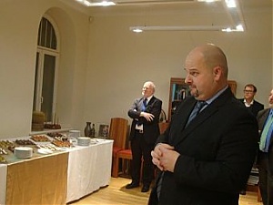 Майк Хоган на встрече в Посольстве Ирландии в Риге. 04.12.2013.