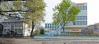 200212_hiltonEE.jpg