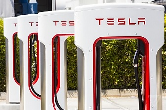 200220_tesla.jpg