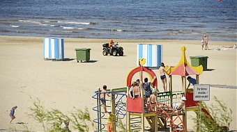 200605_beach_riga.jpg