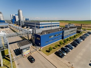 040820_neo_group.jpg