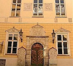 131011_fasad_dom_chernog_tal.jpg
