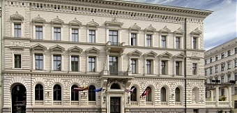 200608_europe_royal.jpg