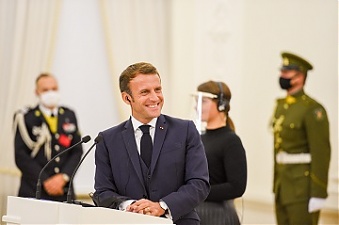 200929_macron.jpg