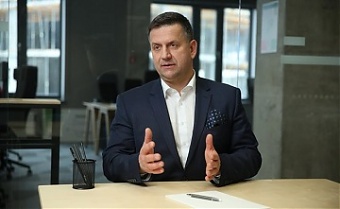 201001_neimanis.jpg
