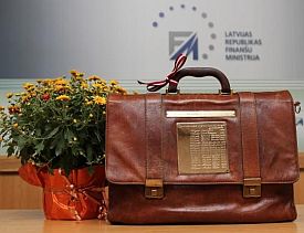 131021_budget_portf_lv.JPG