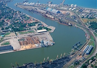 201207_port_ventspils.jpg